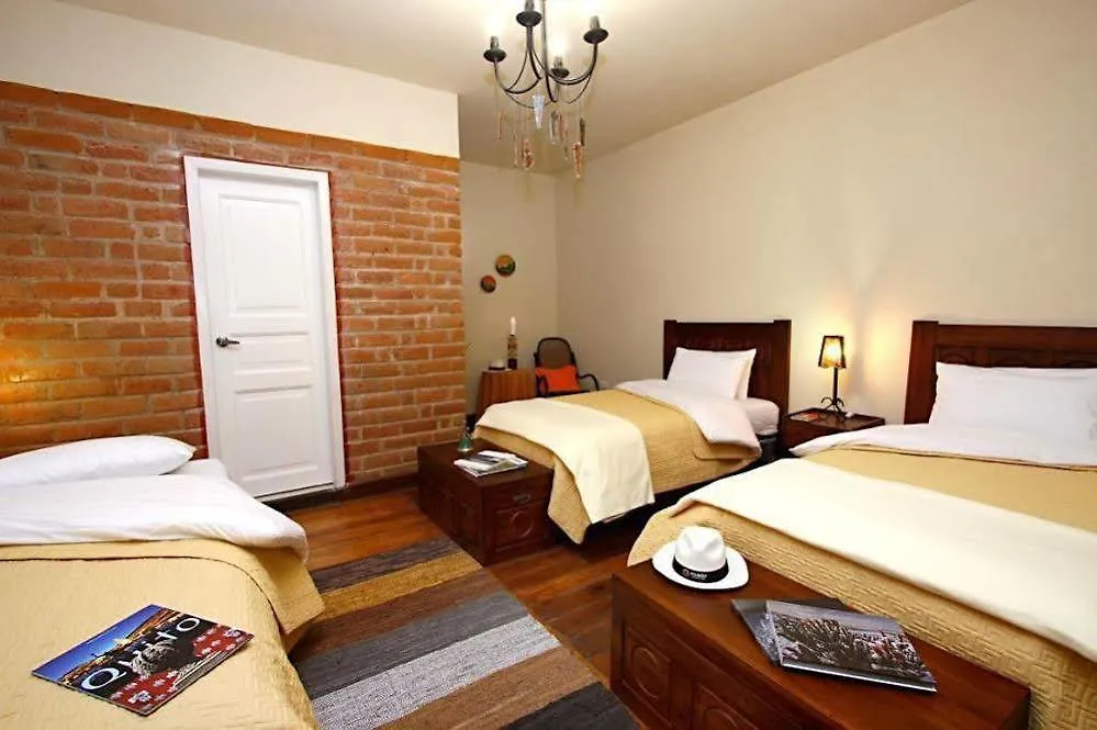 Bed & Breakfast Hotel Boutique Portal De Cantuna Quito