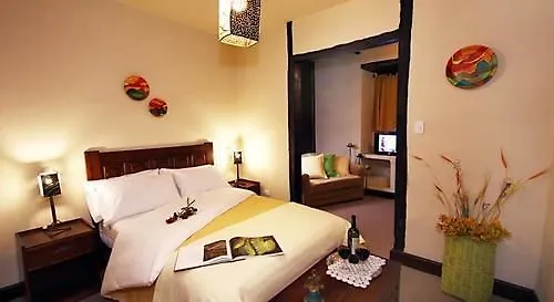 Hotel Boutique Portal De Cantuna Quito Bed & Breakfast