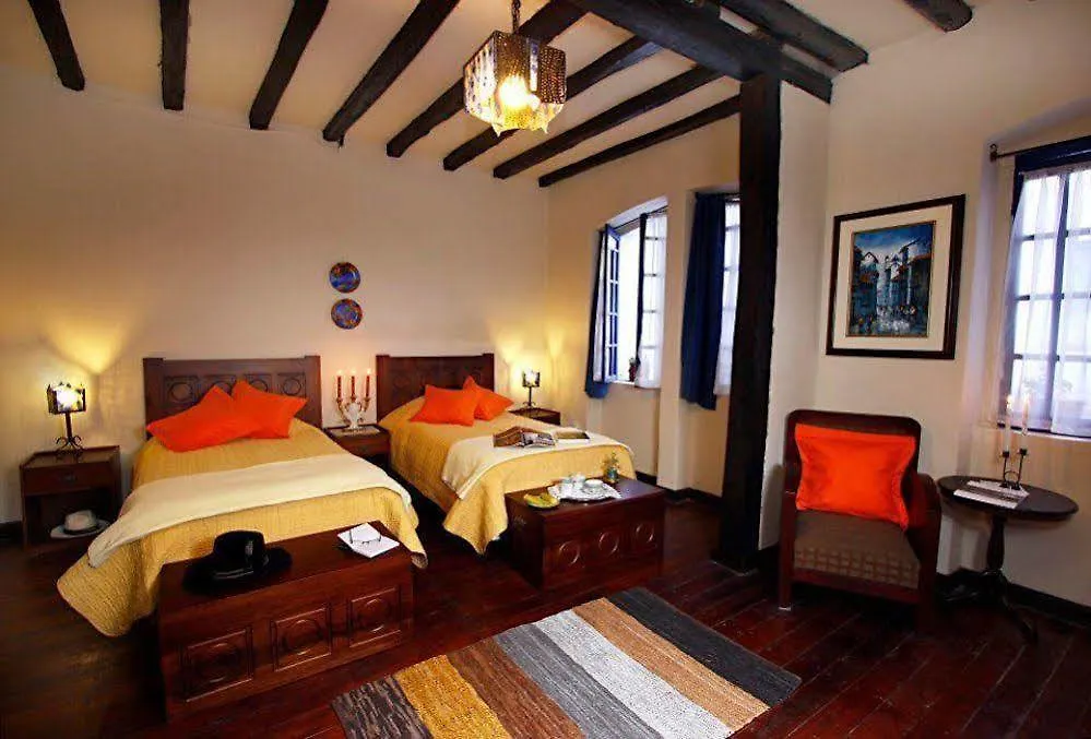 Hotel Boutique Portal de Cantuña Quito Bed and breakfast